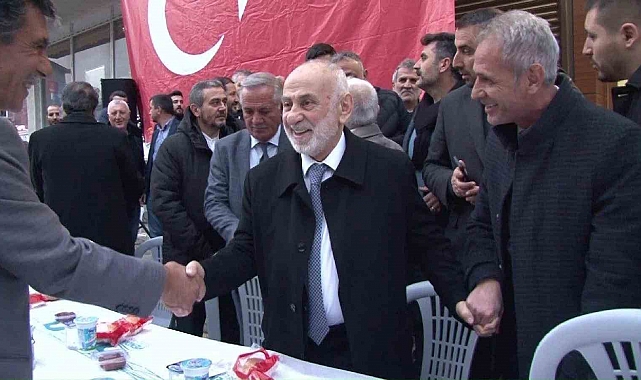 AK Parti'ye katılan Milletvekili Suat Pamukçu, Yeniden Refah Partisi üyelerine hitaben, "Bu seçim bir beka seçimidir" dedi.
