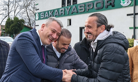 Başkan Adayı Çelik Sakaryaspor'u Ziyaret Etti