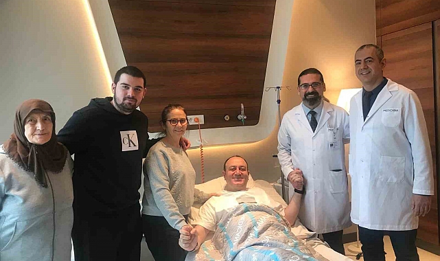 Böbreğinde hiçbir belirti olmamasına rağmen, tümör tespit edildi ve robotik cerrahi sayesinde sağlığına kavuştu