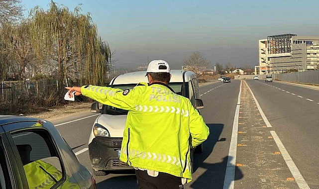 Düzce'de yapılan denetimler sonucunda 122 aracın trafikten men edildiği belirtildi