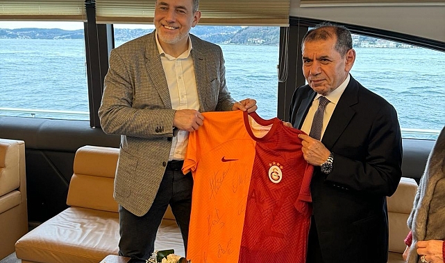 Galatasaray Başkanı Dursun Özbek, Martin Jahn ile bir görüşme gerçekleştirdi.