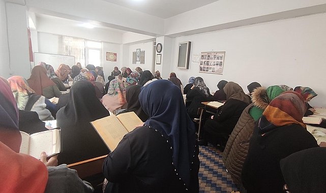 Kanser taraması için kadınlara eğitim verildi.
