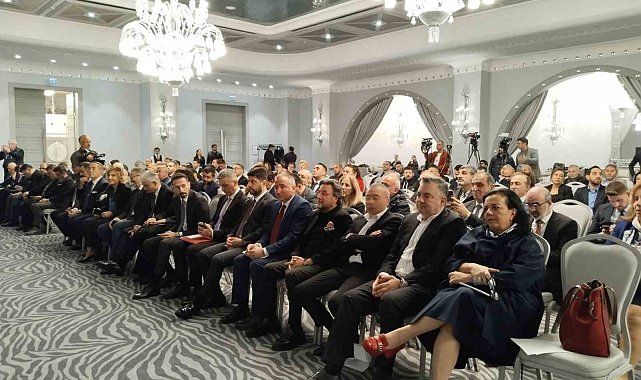 Kültür ve Turizm Bakanı Mehmet Nuri Ersoy, İstanbul'un Gelişimini Vurguladı: Zaman Kaybetme Lüksü Yok