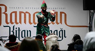 Ramazan gecelerine, Karagöz ve Hacivat'ın kahkahalarıyla renk kattılar