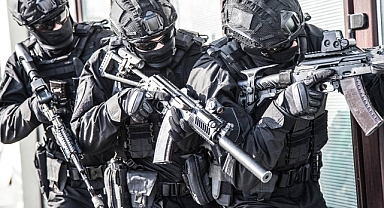 Sakarya'da seçim öncesi eylem yaparken yakalandılar