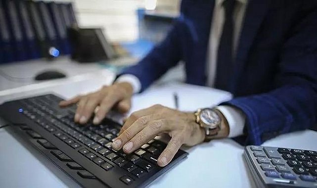 Son dakika | Sağlık Bakanlığı için 8 bin işçi alımı! İŞKUR başvuruları arasından seçilecek; mülakat yok, kura çekimi canlı yayınlanacak