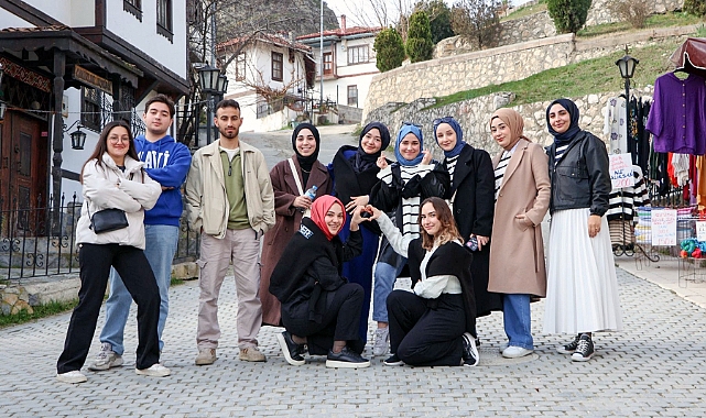 SUBÜ Girişimci Genç Mühendisler Topluluğu’ndan yaklaşık 30 öğrenci, düzenlenen kültür gezisi ile Taraklı’yı tanıdı.
