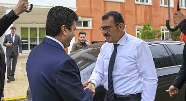 TÜBİTAK Başkanı Mandal, SUBÜ'nün Başarısını Örnek Alarak Yeni Bir Vizyon Çiziyor