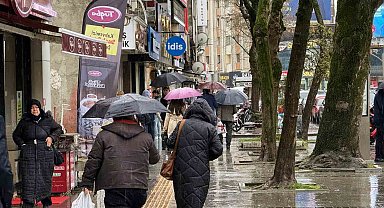 Uyarıların yapıldığına rağmen, yağmur ansızın bastırdı