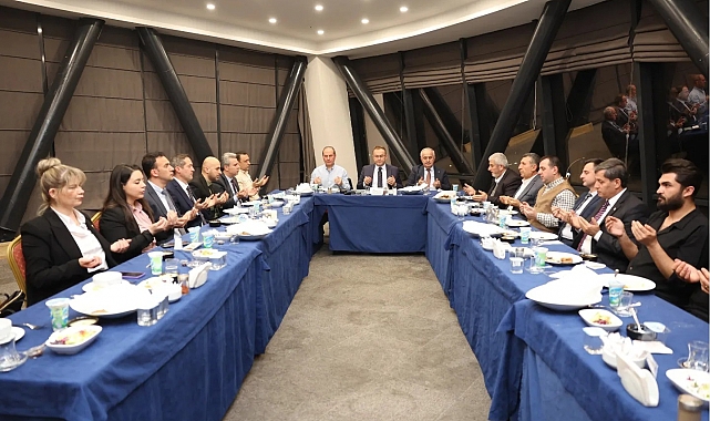 Zeki Aygün için veda niteliğinde bir iftar düzenlendi.