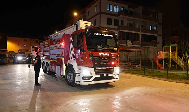 Ankara'da ki yangına Düzceli itfaiyeciler yardıma gittiler