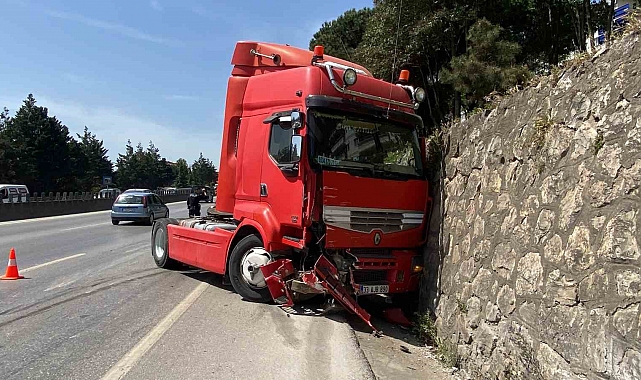 Bakıma Gitmek İçin Yola Çıkan Araç, Dorsenin Takılı Olmaması Sayesinde Faciadan Kurtuldu