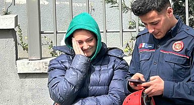Balkonda Mahsur Kaldı, Kurtarıldıktan Sonra Tebessüm Etti: İstanbul'da Genç Kızın Kurtarma Operasyonu