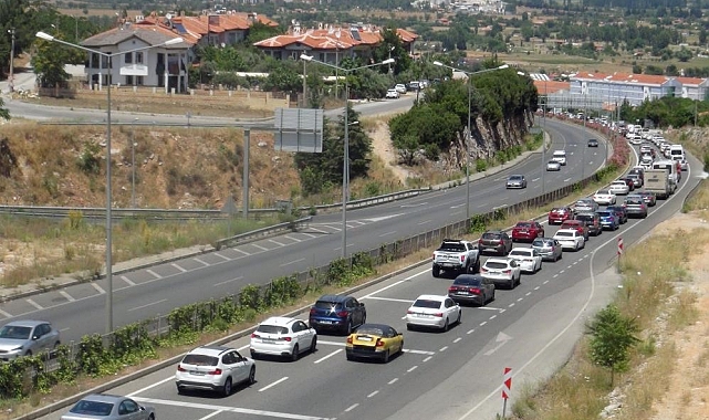 Bayram trafiği öncesinde psikologların önerisi: Uyku düzenine dikkat edin ve öfkenizi kontrol altında tutun