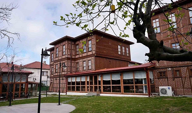 Düzceliler ve şehir dışından gelen ziyaretçiler, büyülenerek ayrıldılar