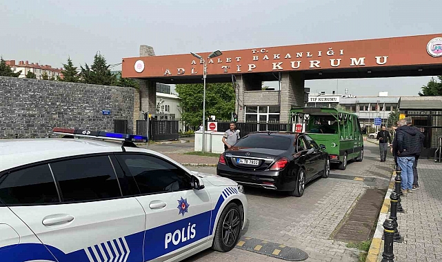Eski Bakan Mehmet Ali Yılmaz'ın cenazesi adli tıp kurumuna getirildi