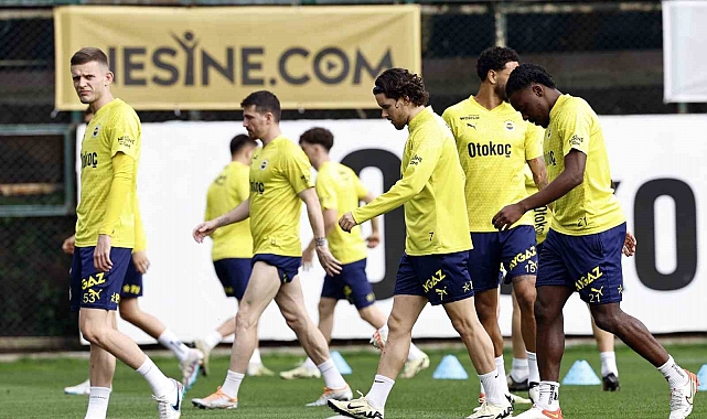 Fenerbahçe, Beşiktaş maçı yogun antrenmanla devam ediyor.