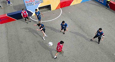 'Futbolun Çavuşları' Red Bull Four 2 Score Turnuvasında Zafer Kazandı