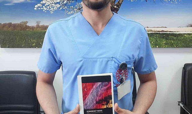 Hastanede görev yapan temizlik personeli, ilk kitabını yayınladı