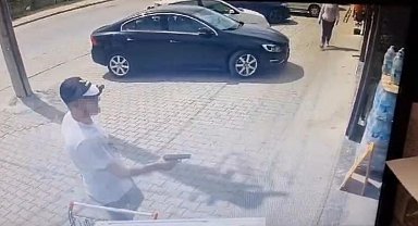 Market Çalışanına Saldırı Anı Güvenlik Kamerasında