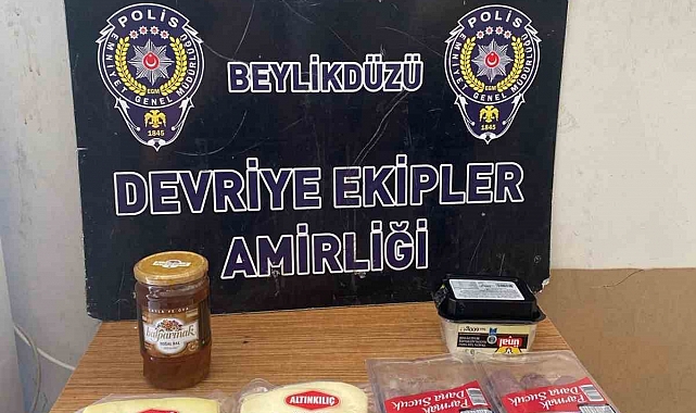 Market Hırsızı, Güvenlik Kamerasına Yakalandı: Sucuk ve Peynir Çalarken Görüntülendi