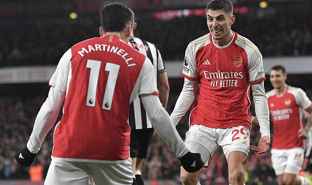 Premier Lig'de Bu Sezon Liderlik Sıkça El Değiştirdi