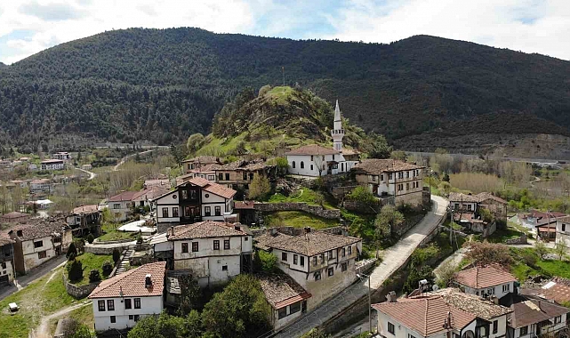 Taraklı: Filmlerin Gözdesi, Tarihin Canlı Tanığı