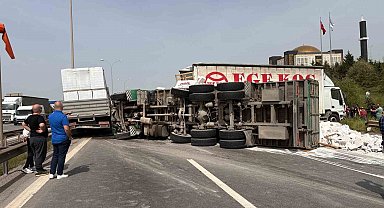 TEM Otoyolu'nda Trafik Kazası: Yol Trafiğe Kapandı