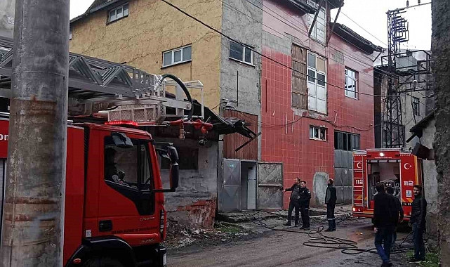 Yangın, Deri Fabrikasında Kontrol Altına Alındı