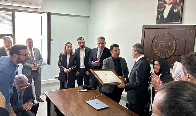 Yusuf Alemdar, Mazbatasını Teslim Aldı