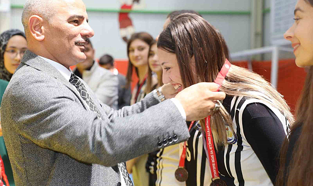 19 Mayıs'ı Voleybol Turnuvasıyla Kutlandı