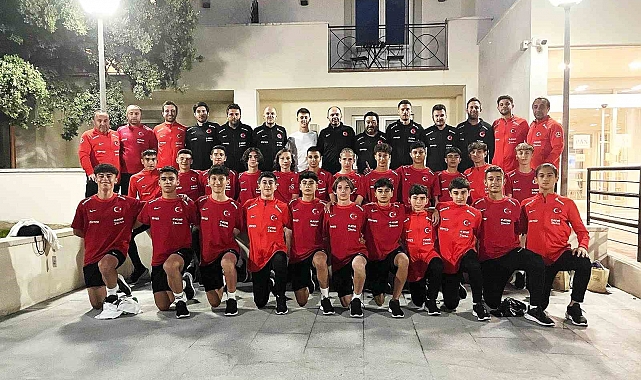 Arda Güler, U14 Milli Takım Kampına Sürpriz Ziyaret Gerçekleştirdi