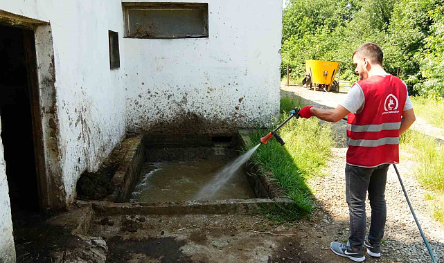 Düzce'de Kuyu ve Durgun Su Alanlarına İlaçlama Yapıldı