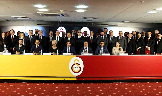 Galatasaray'da Yeni Yönetim Göreve Başladı