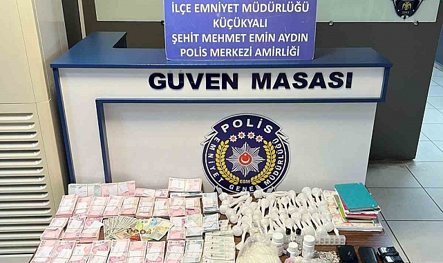 İstanbul Büyükşehir Belediyesi Çalışanının Evine Uyuşturucu Operasyonu