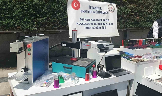 İstanbul'da Sahte Belgeler Şebekesine Baskın: 4 Kişi Gözaltında