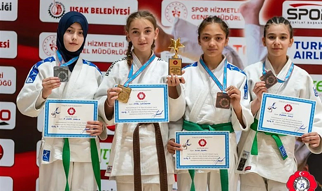 Judocuların Başarısı: Madalya ile Dönüş