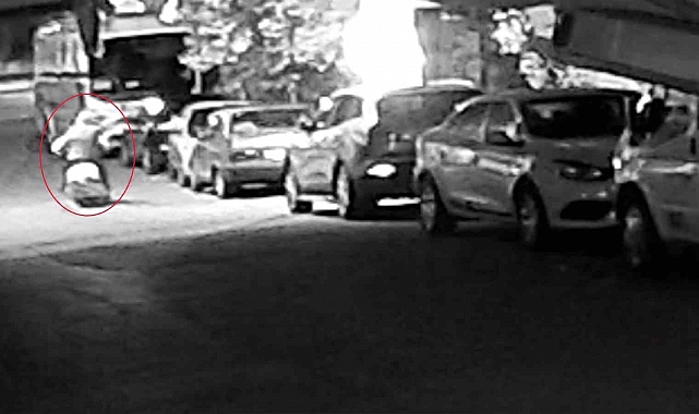 Kocaeli'de Motosikletli Saldırganların Kurşunlama Anı Güvenlik Kamerasına Yansıdı