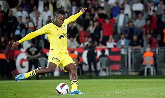 Mertens ve Batshuayi, Belçika Milli Takımı'nın EURO 2024 kadrosuna seçilmedi