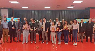 Öğrencilerin Üniversite-Sanayi İş Birliği Projeleri Ödüllendirildi