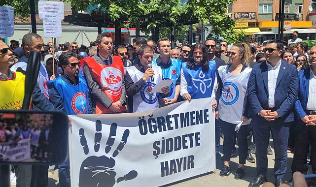 Öğretmen Saldırısına Tepki: Kalem Kırdılar
