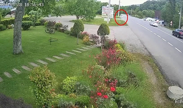 Otomobil Kontrolden Çıkıp Bahçelik Alana Devrildi