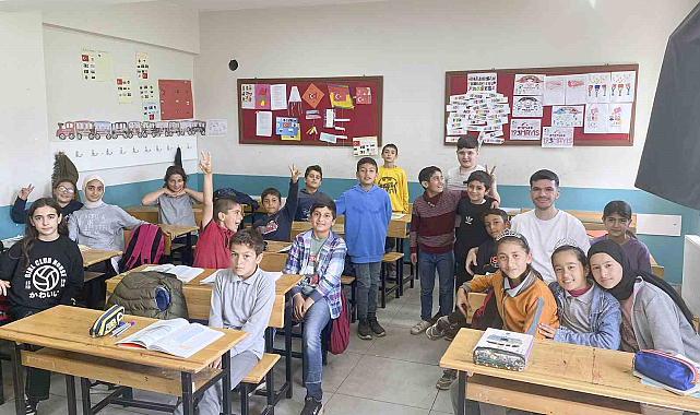 Sakarya Uygulamalı Bilimler Üniversitesi Öğrencilerinden Kitap Bağışı Kampanyası
