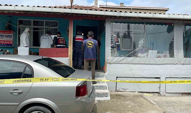 Silivri'de Dehşet Veren Olay: Baba, Boğazından Bıçaklanarak Öldürüldü