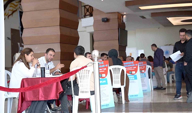 Tuzla Kariyer ve İstihdam Buluşmaları 40. Etkinliğinde Yoğun İlgi Gördü