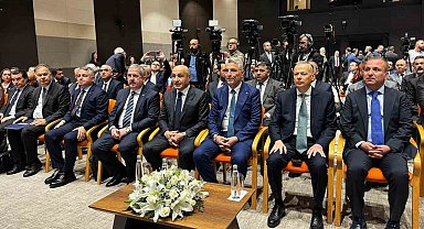 Yılın İlk 4 Ayında Dış Ticaret Açığı Önemli Ölçüde Azaldı