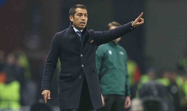 Beşiktaş, Giovanni van Bronckhorst İle Yola Devam Diyor