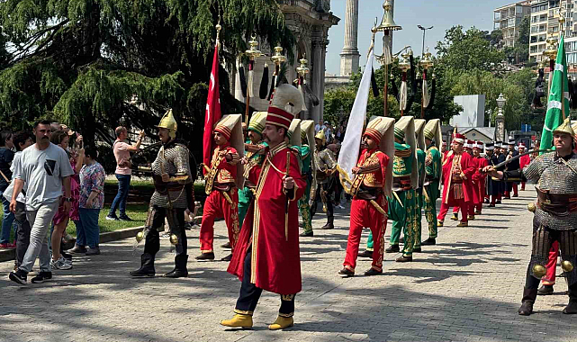 Dolmabahçe Sarayı'nda Mehteran Gösterisi