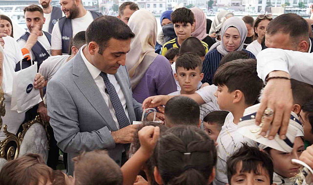 Geleneksel Beyoğlu Sünnet Şöleni Bu Yıl İstanbul Boğazı'nda Coşkuyla Kutlandı