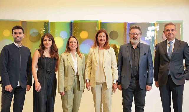 İstanbul Modern'de Olafur Eliasson'un Senin beklenmedik karşılaşman Sergisi Başladı